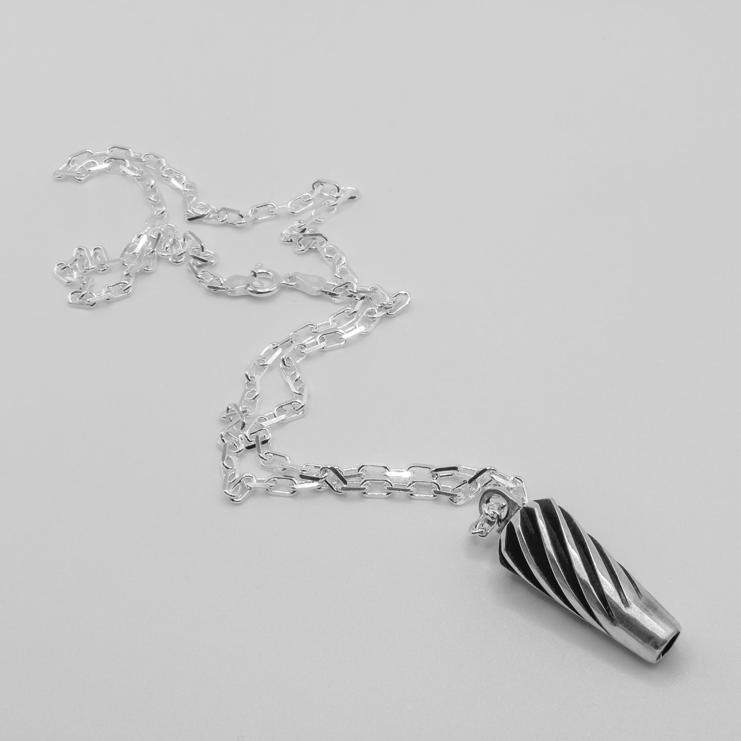 [TWO TONE] TAPERED GEAR PENDANT