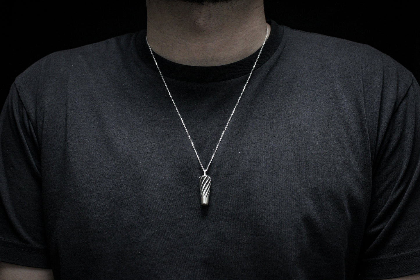 [TWO TONE] TAPERED GEAR PENDANT