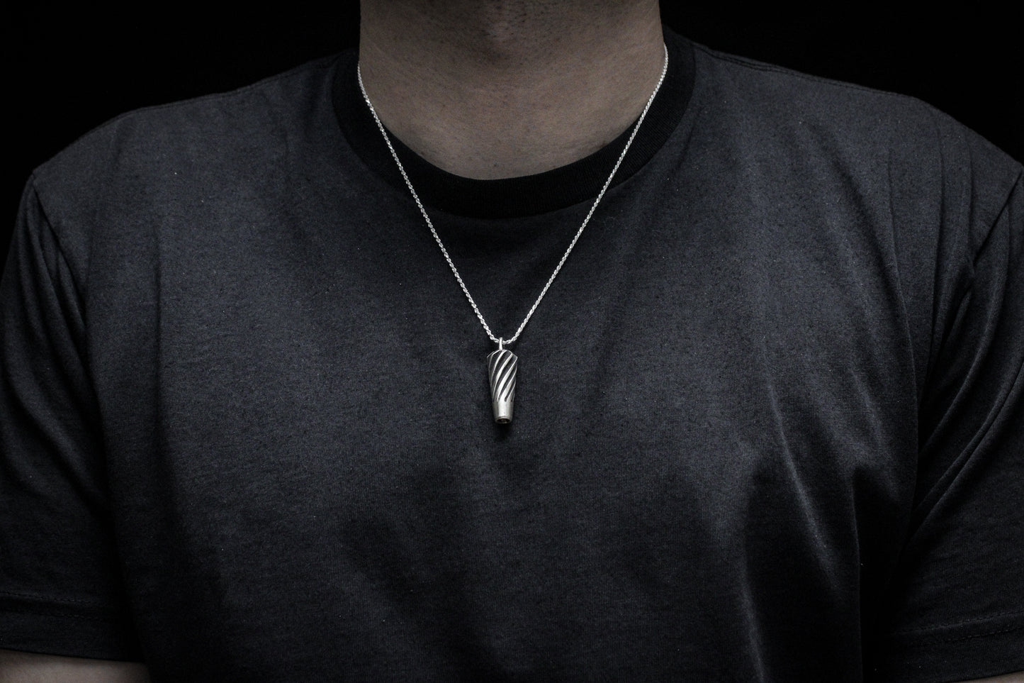 [TWO TONE] TAPERED GEAR PENDANT
